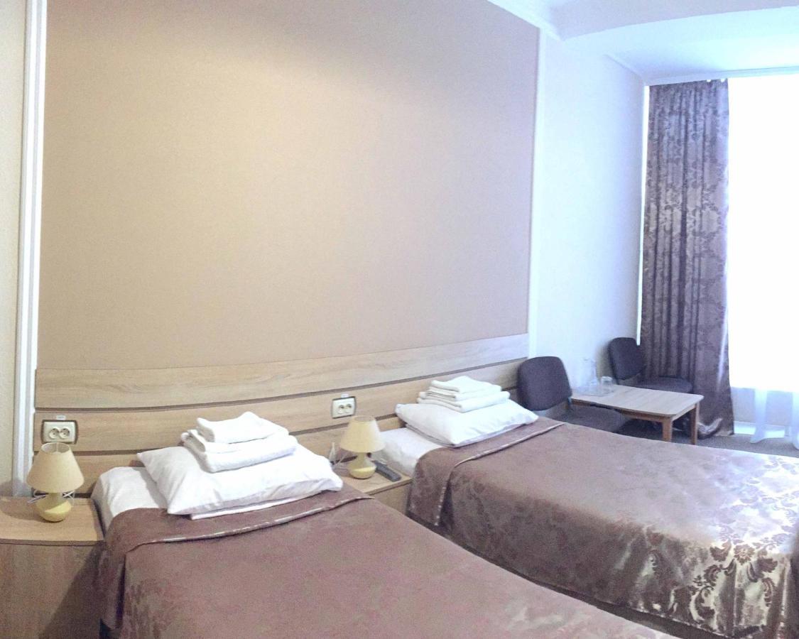 Dibrova Hotel Bila Tserkva Ngoại thất bức ảnh